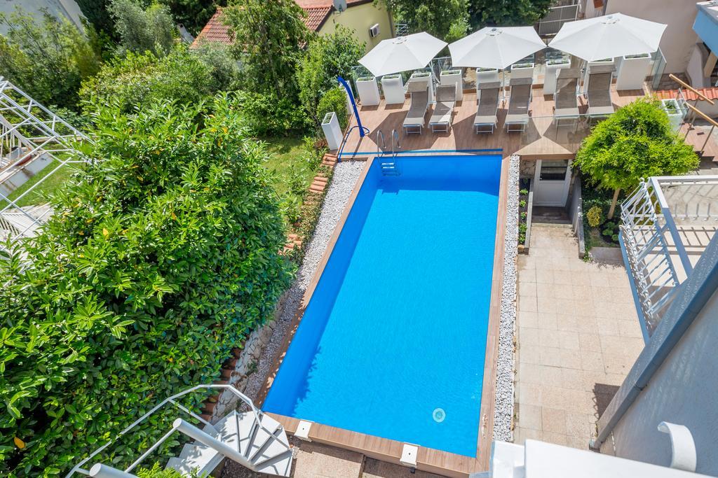 Apartment Ava Omišalj