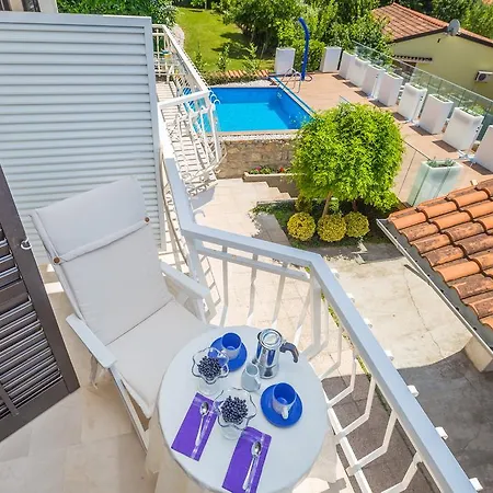 Ava Apartments Omišalj Kültér fotó