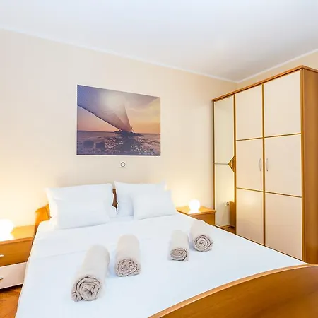 Ava Apartments Omišalj Kültér fotó